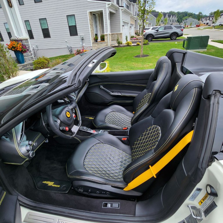2017 Ferrari 488 Image 11