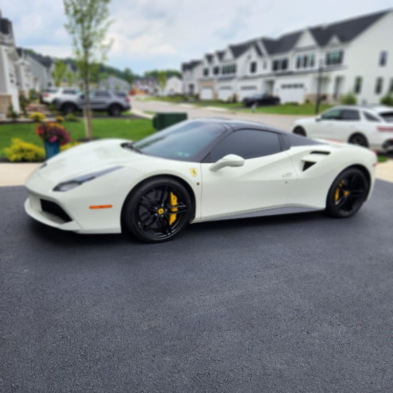 2017 Ferrari 488 Image 16