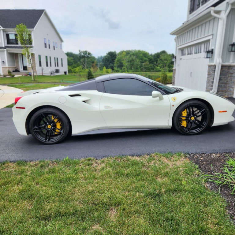 2017 Ferrari 488 Image 19