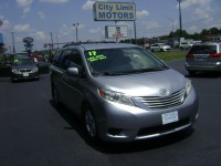Image for 2017 Toyota Sienna LE ID: 6623407
