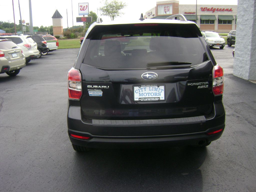 2016 Subaru Forester Image 6