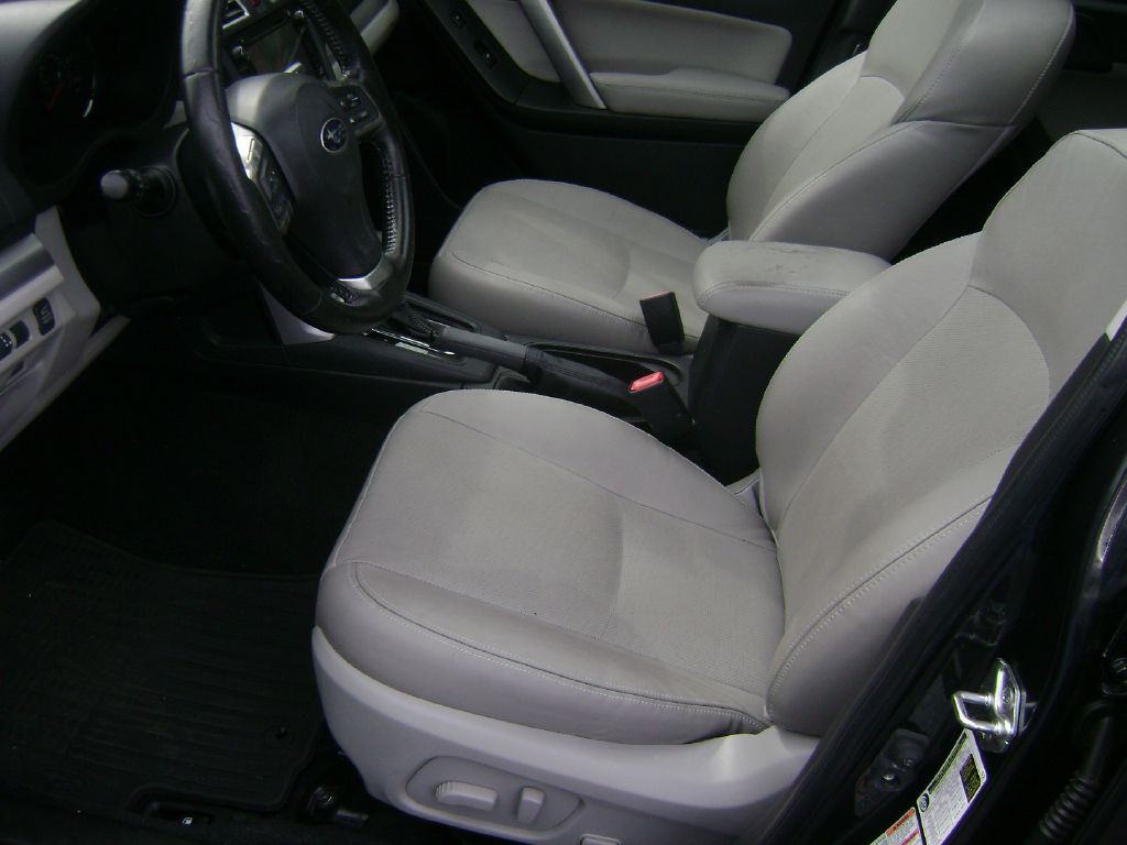 2016 Subaru Forester Image 9
