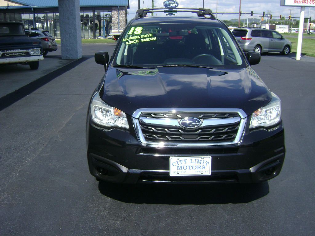 2018 Subaru Forester Image 2