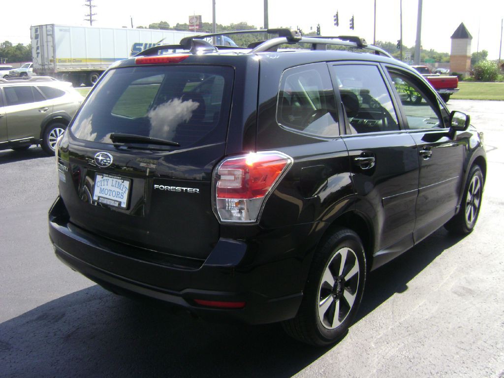 2018 Subaru Forester Image 7