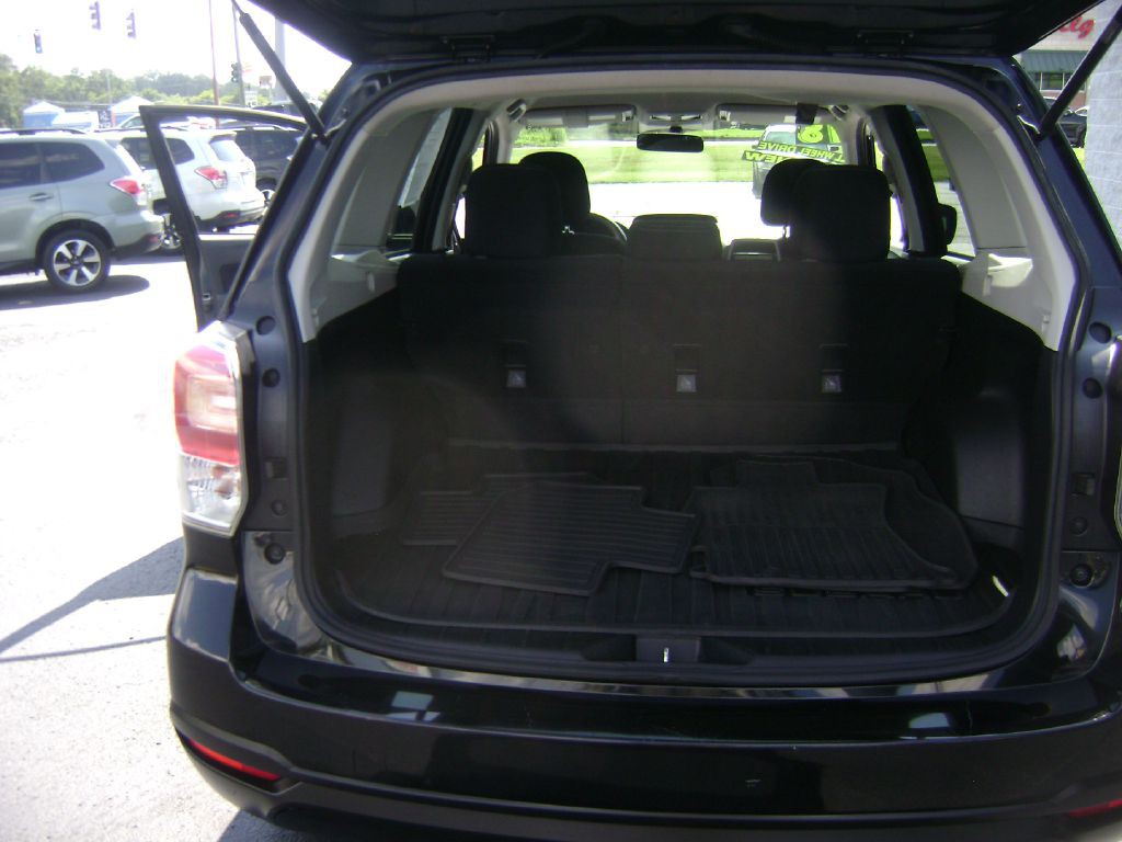 2018 Subaru Forester Image 13