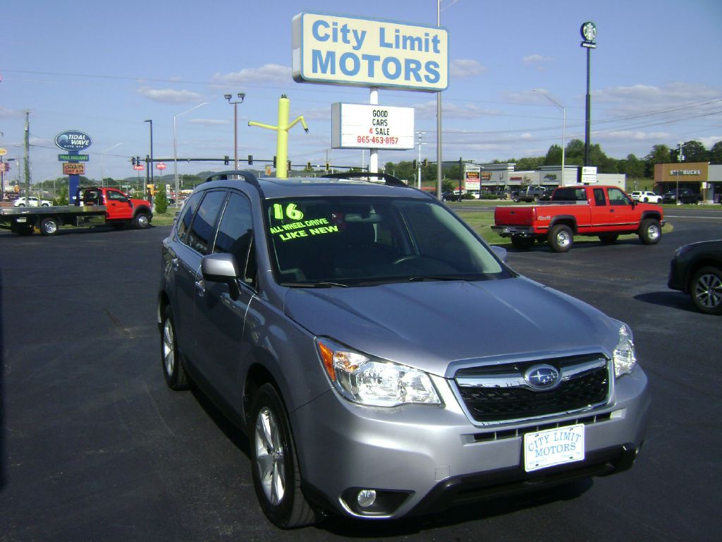 2016 Subaru Forester Image 1