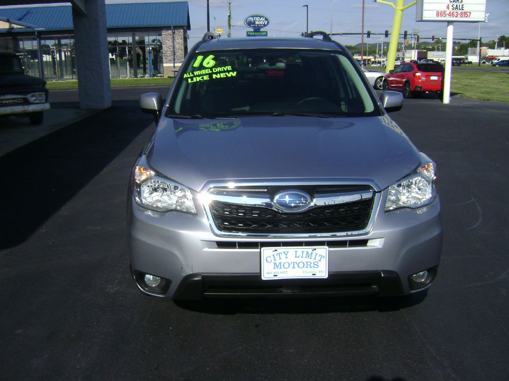 2016 Subaru Forester Image 2