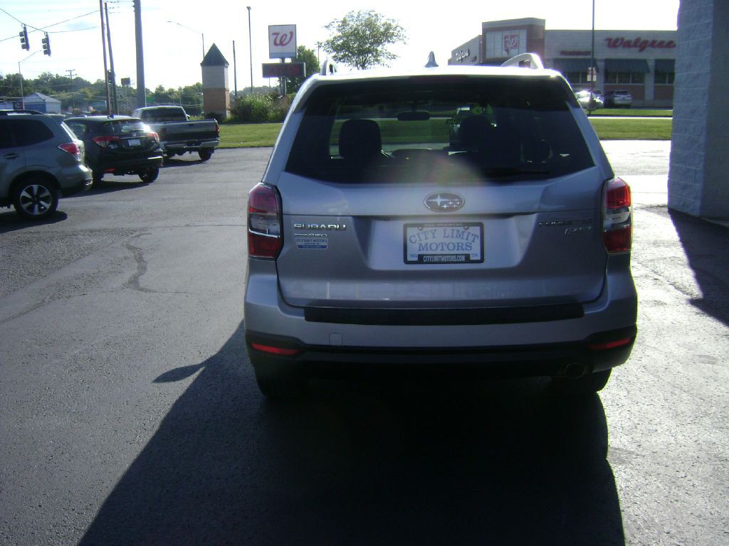2016 Subaru Forester Image 6