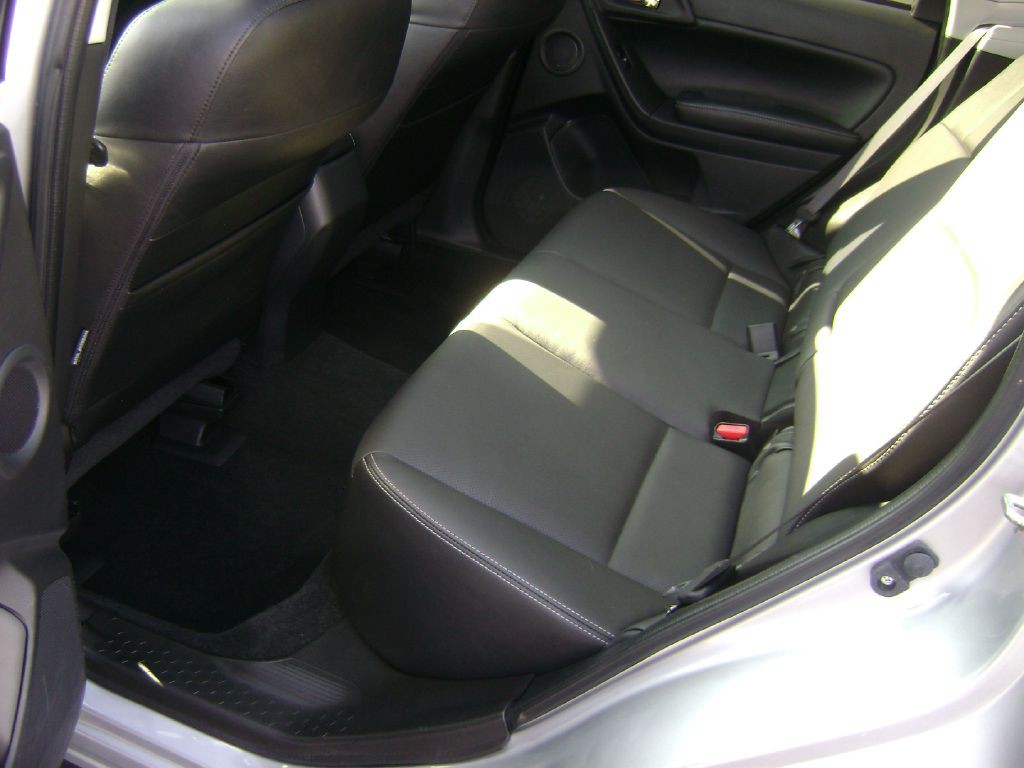 2016 Subaru Forester Image 13