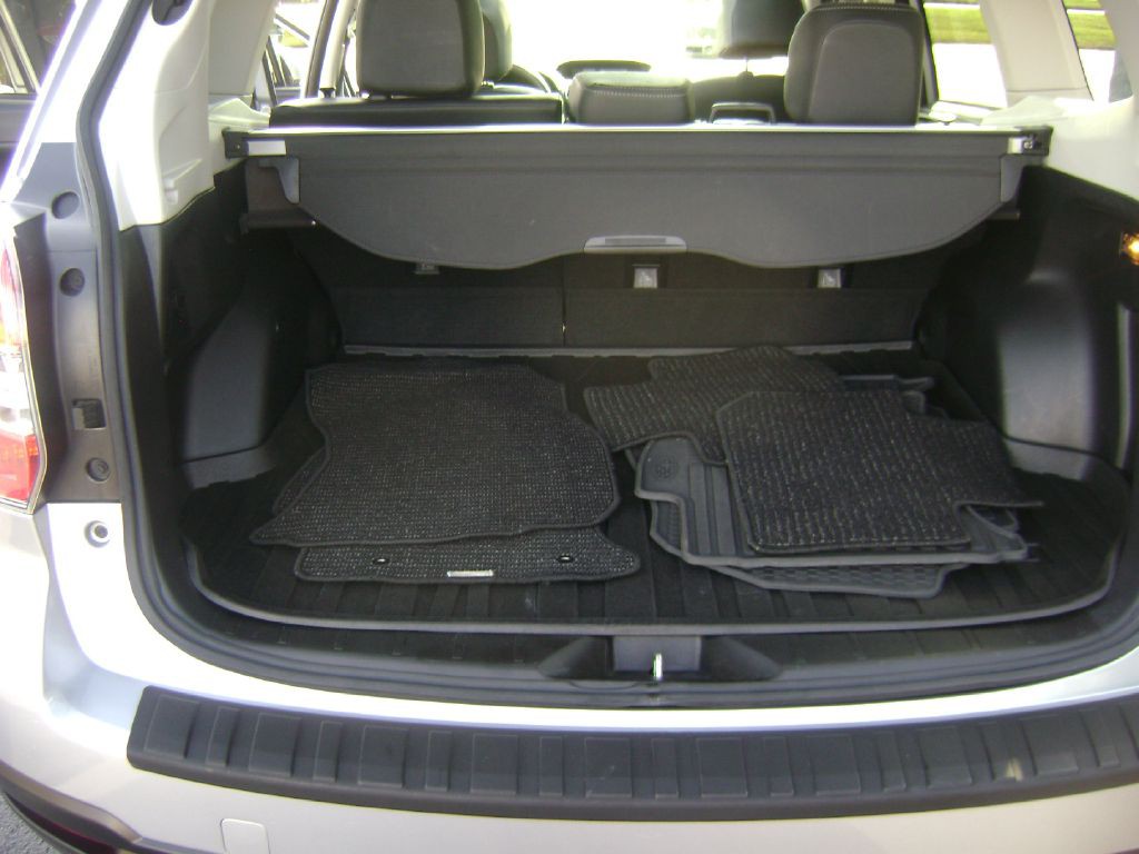 2016 Subaru Forester Image 16