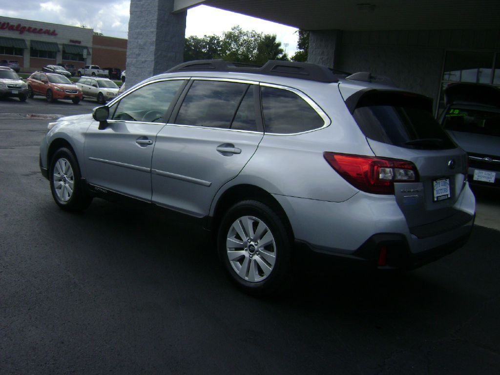 2018 Subaru Outback Image 4