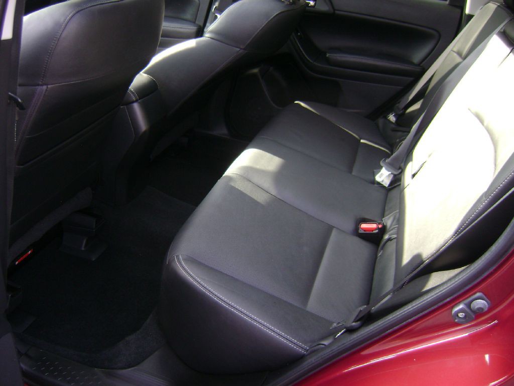2015 Subaru Forester Image 13