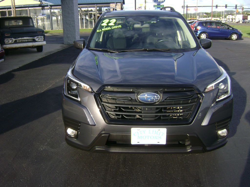 2022 Subaru Forester Image 2