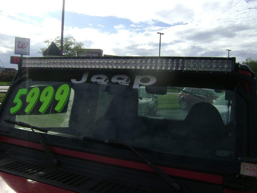1997 Jeep Wrangler Image 7