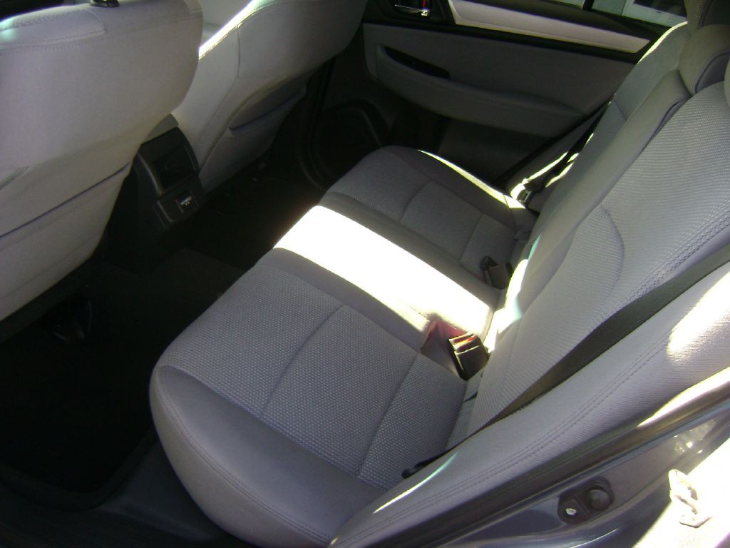 2018 Subaru Outback Image 11