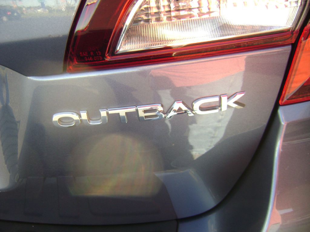 2018 Subaru Outback Image 14