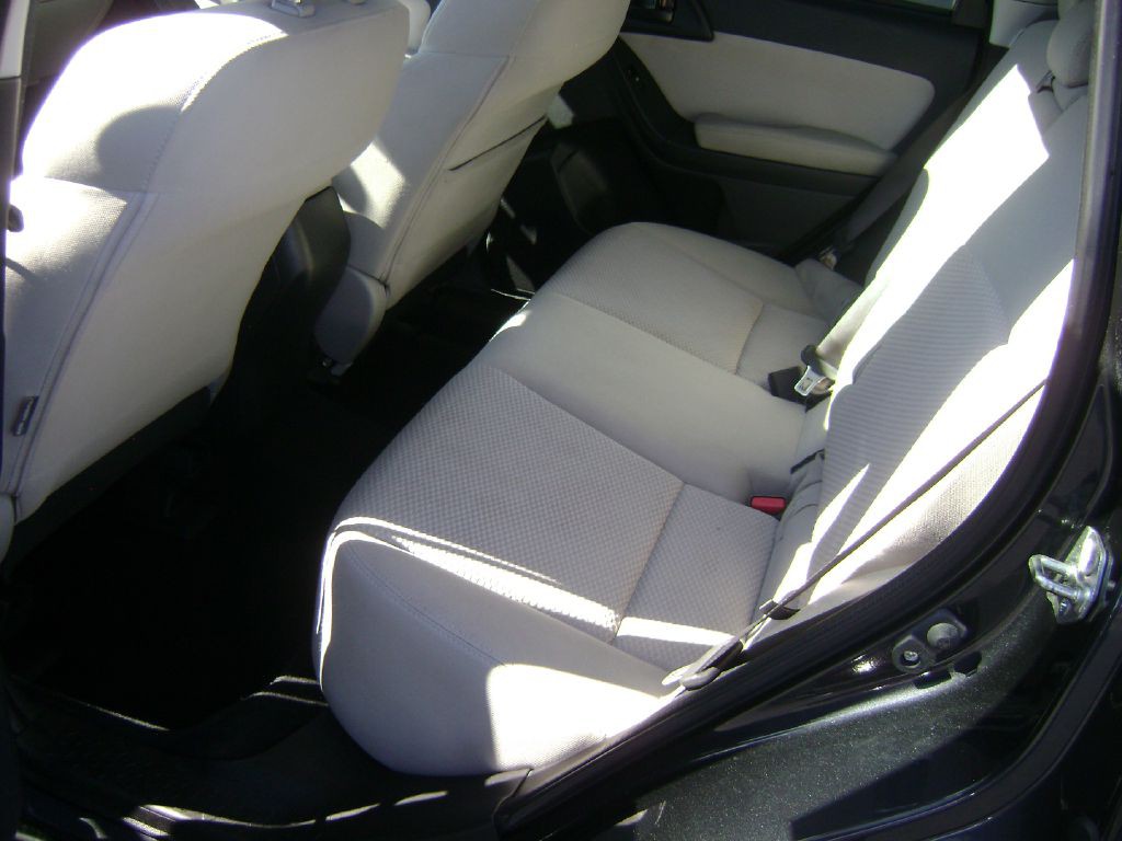 2016 Subaru Forester Image 12