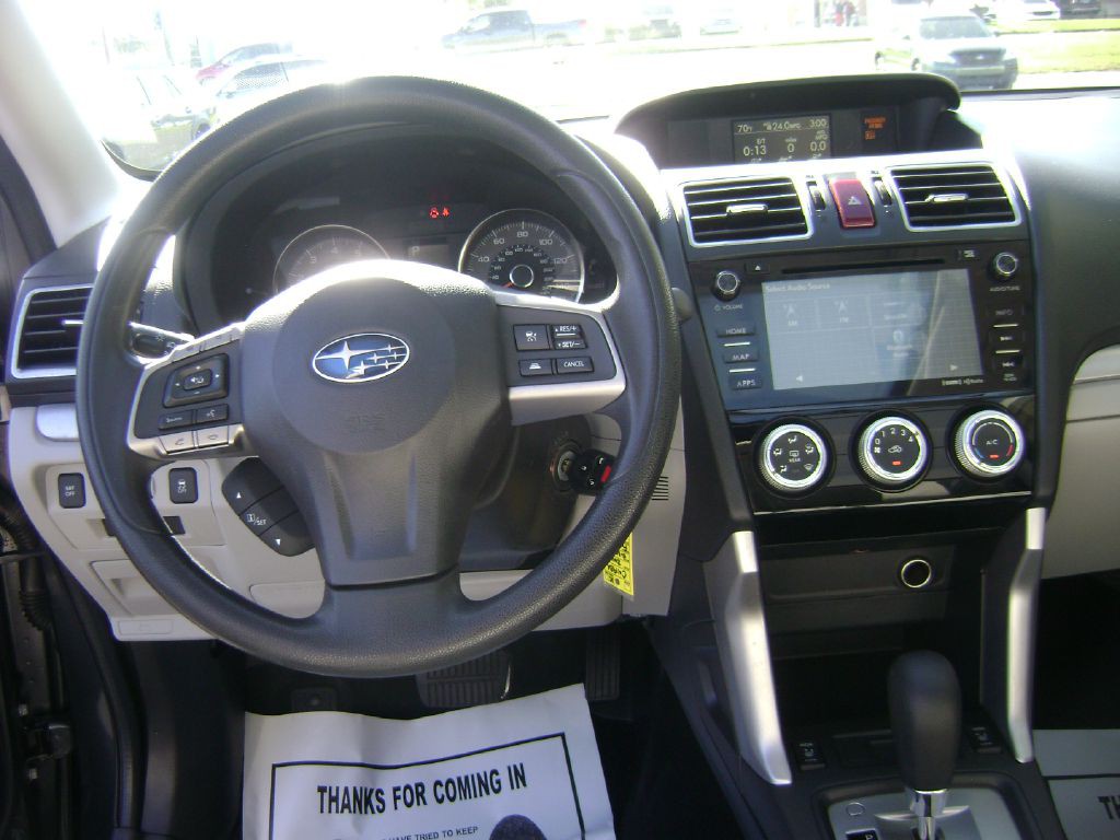 2016 Subaru Forester Image 13
