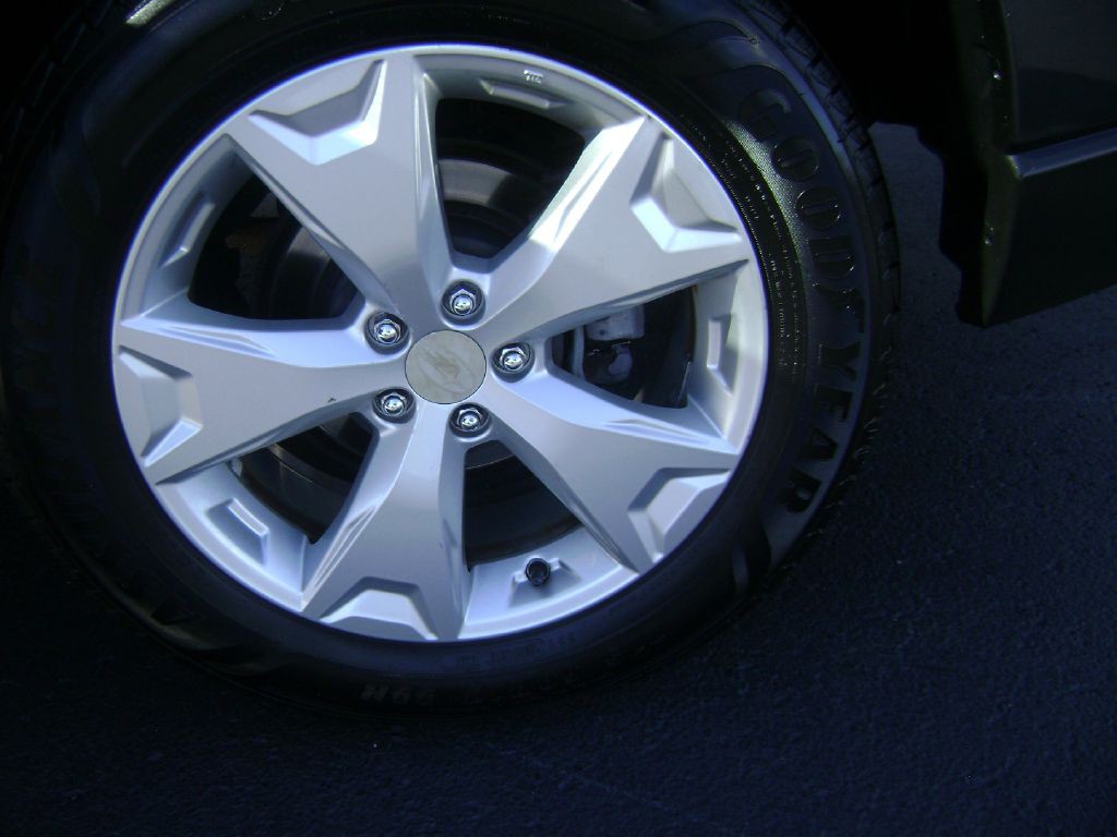 2016 Subaru Forester Image 18