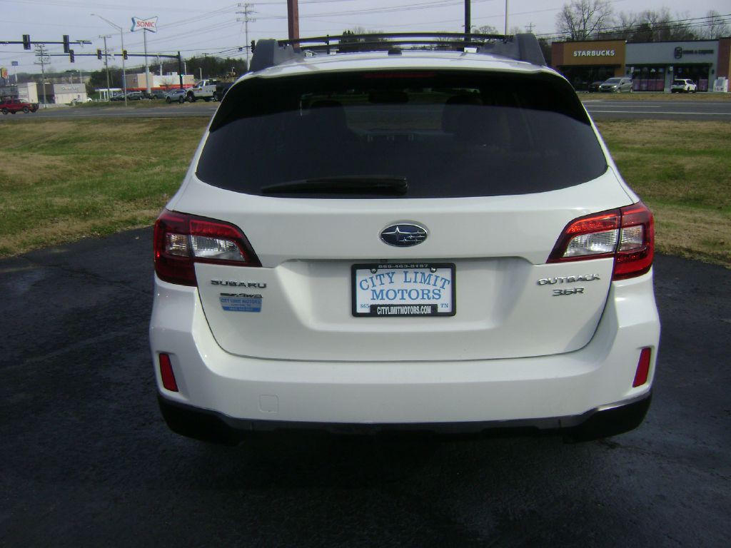 2015 Subaru Outback Image 5