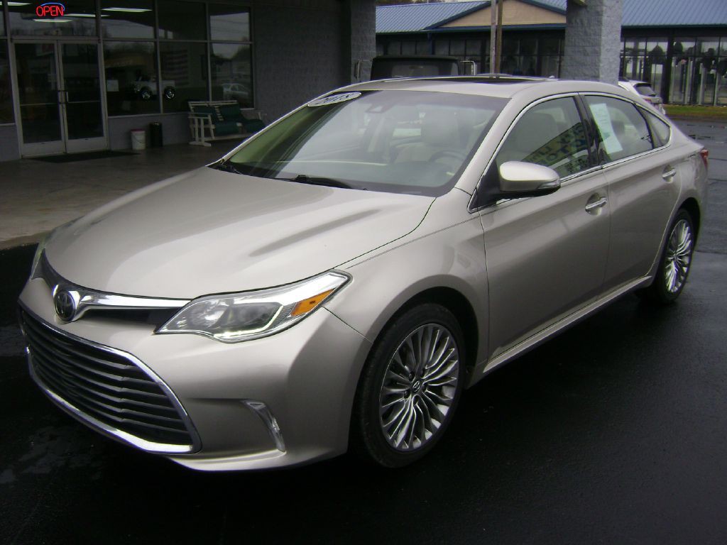 2018 Toyota Avalon Image 3