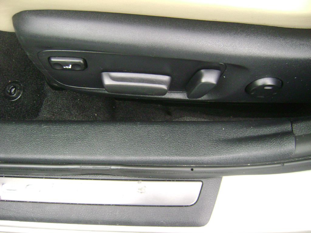 2018 Toyota Avalon Image 11