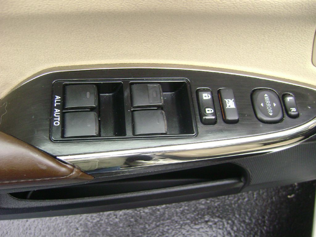 2018 Toyota Avalon Image 12