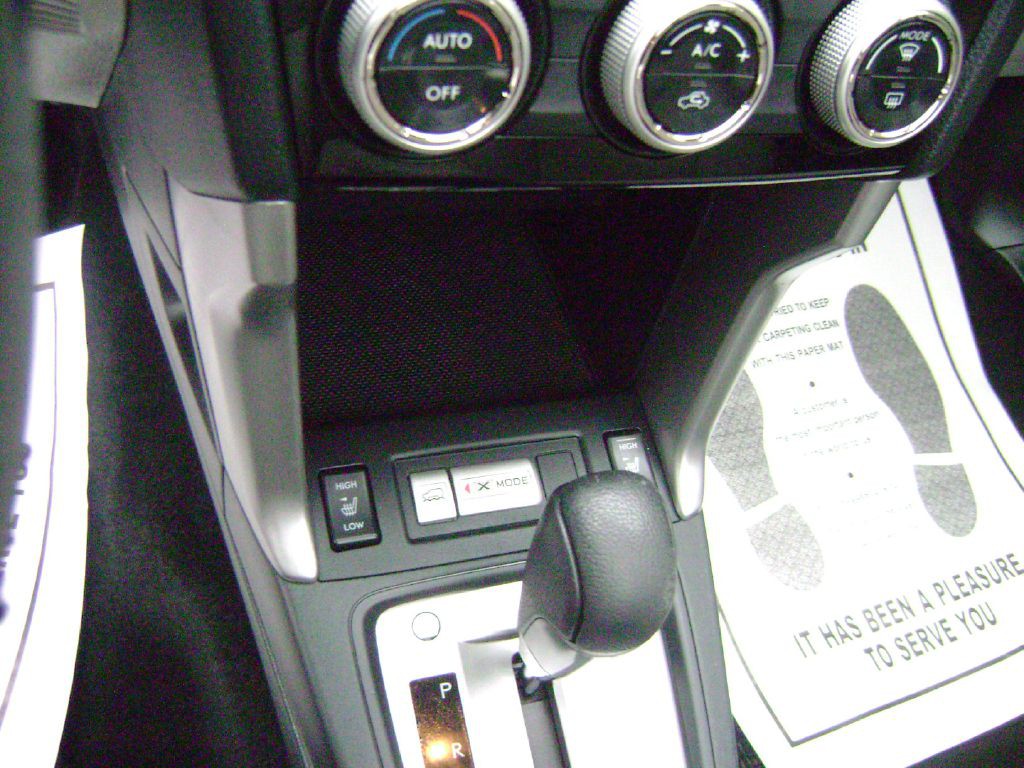 2017 Subaru Forester Image 12