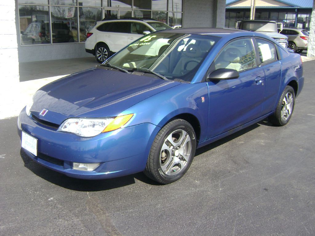 2005 Saturn ION Image 3