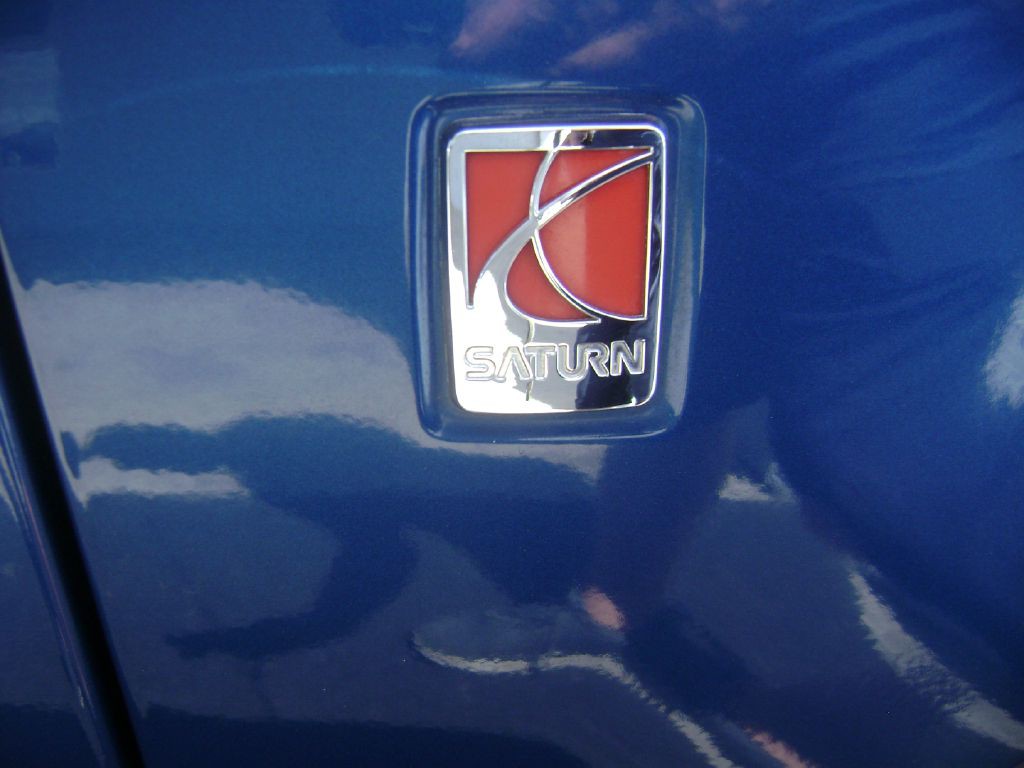 2005 Saturn ION Image 14