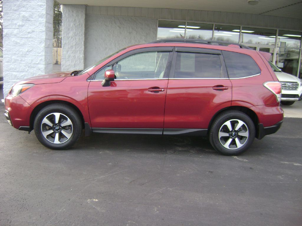 2017 Subaru Forester Image 4