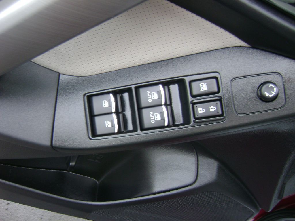 2017 Subaru Forester Image 11