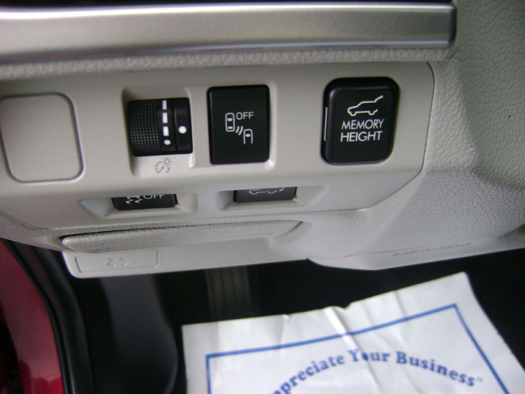 2017 Subaru Forester Image 12