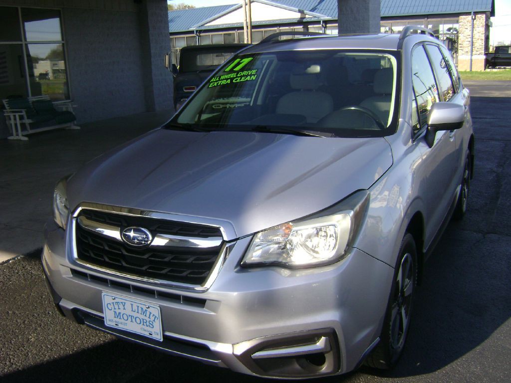 2017 Subaru Forester Image 3