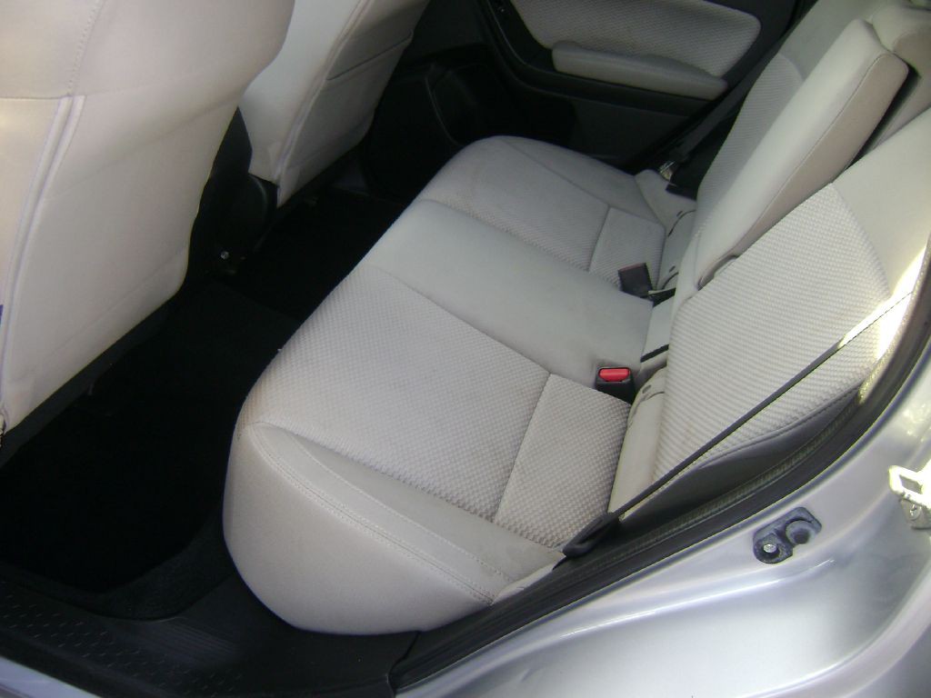 2017 Subaru Forester Image 12