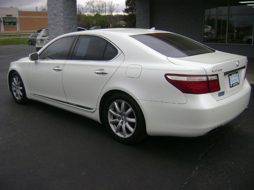 2007 Lexus LS 460 Image 5