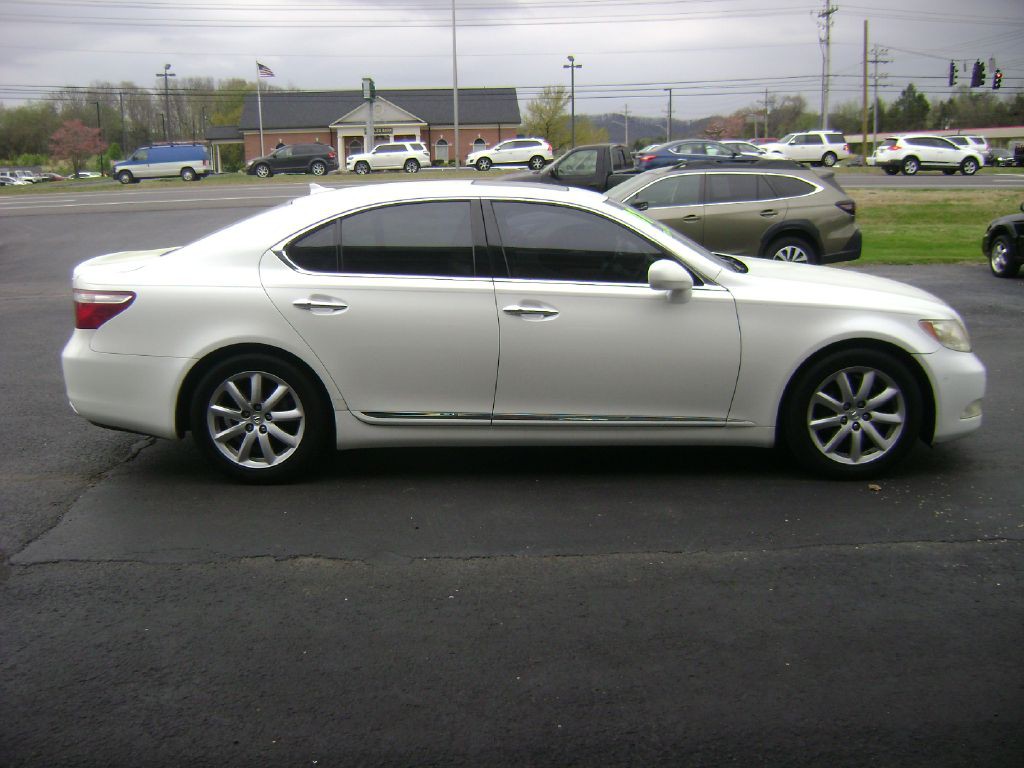 2007 Lexus LS 460 Image 8