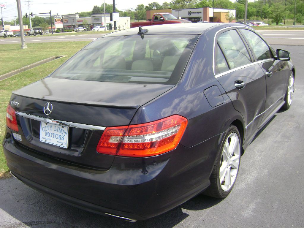 2013 Mercedes-Benz E-Class Image 7