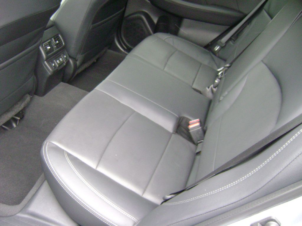 2019 Subaru Outback Image 16