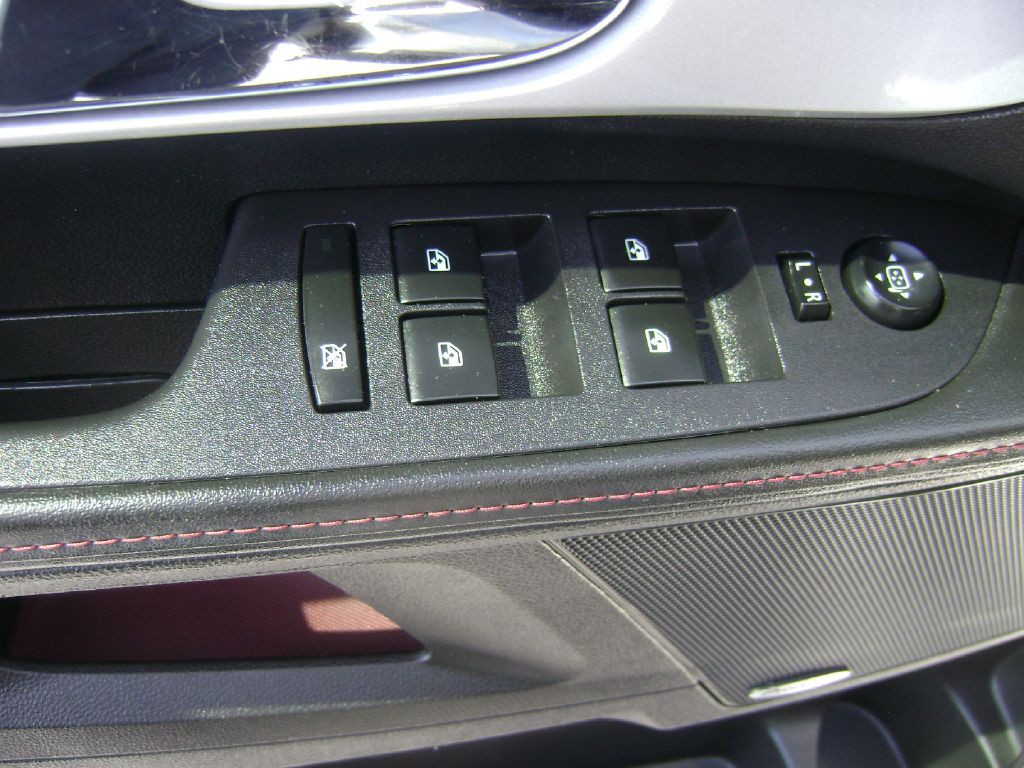 2015 Chevrolet Equinox Image 11