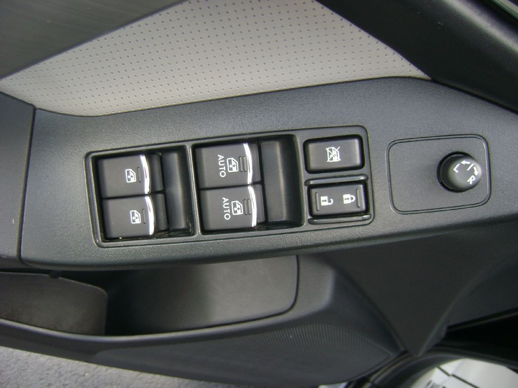 2017 Subaru Forester Image 11