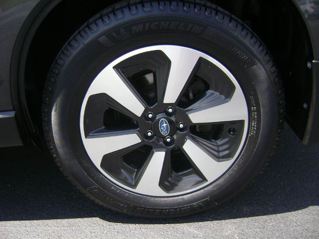2017 Subaru Forester Image 20