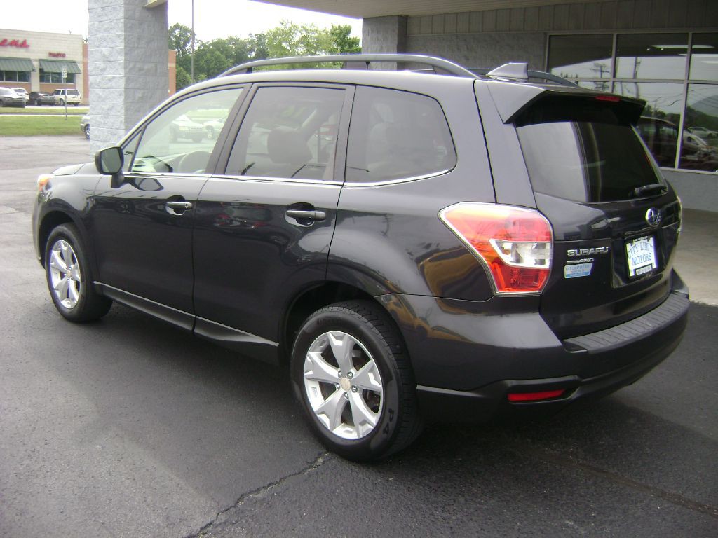 2016 Subaru Forester Image 5
