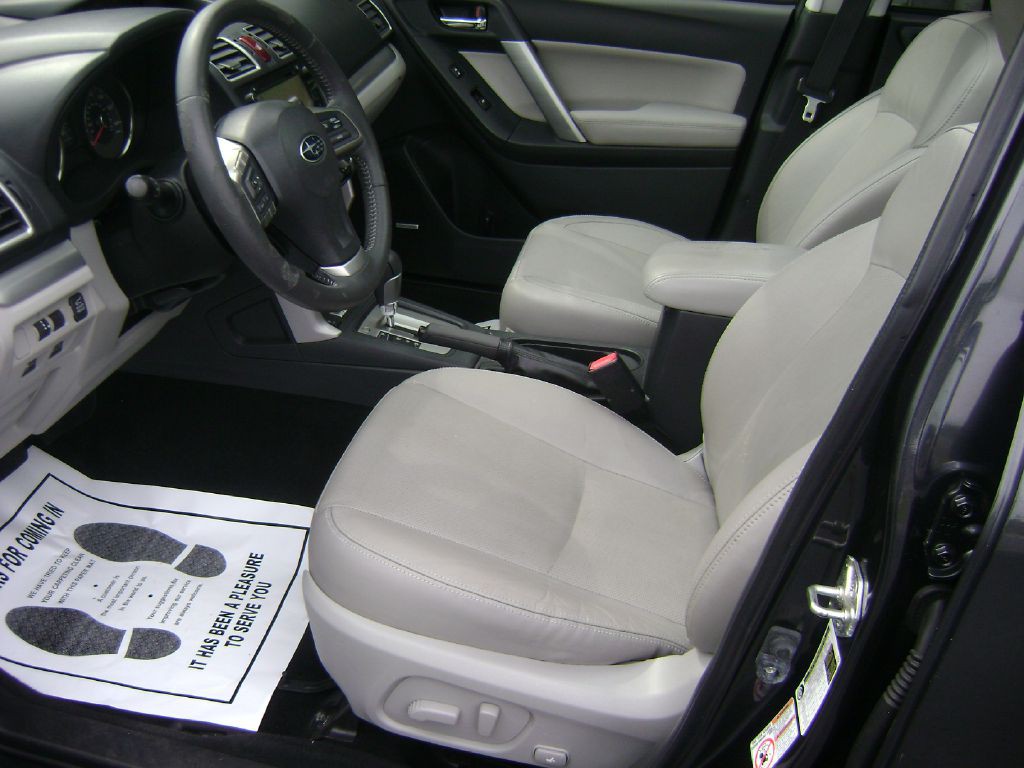 2016 Subaru Forester Image 9