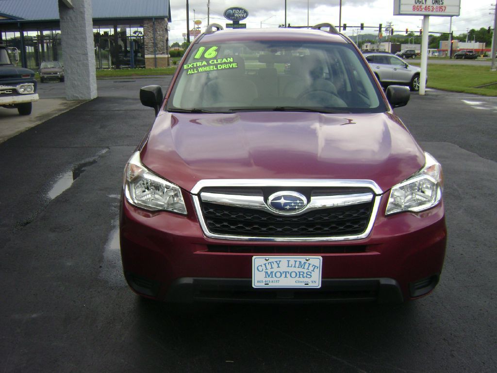 2016 Subaru Forester Image 2