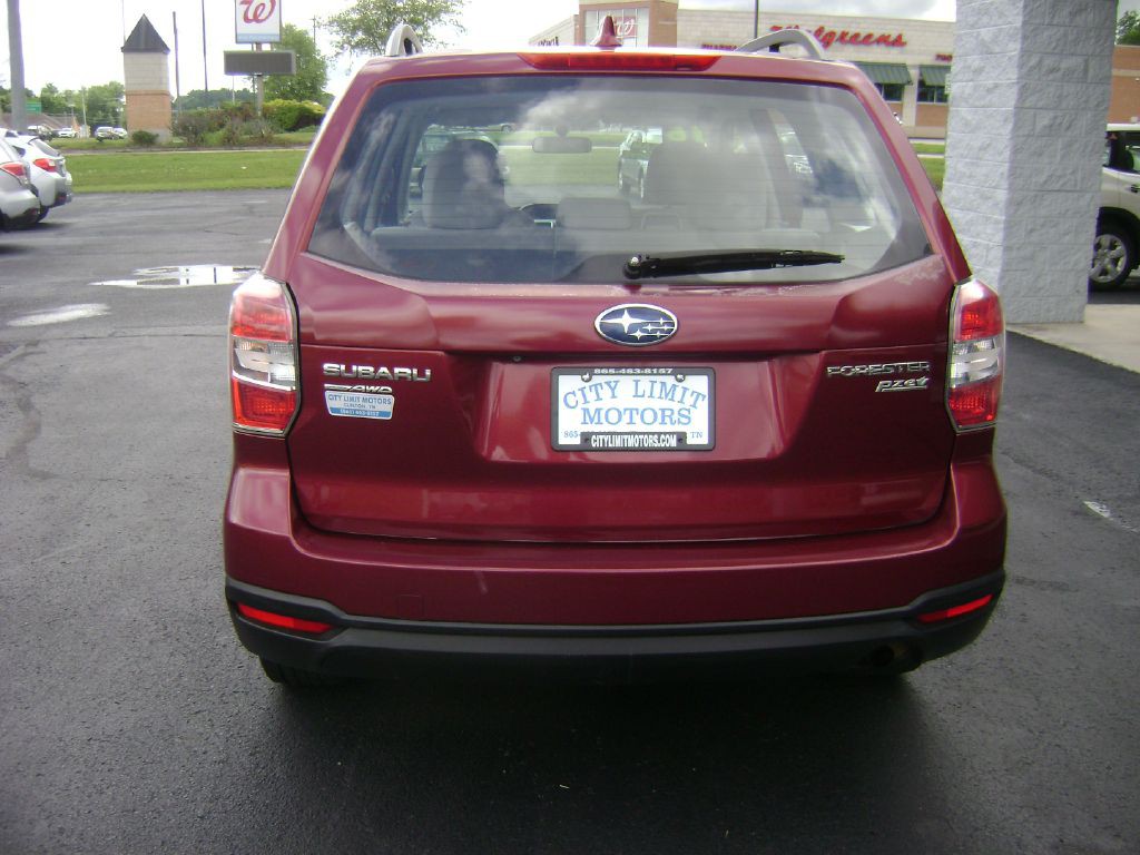 2016 Subaru Forester Image 6