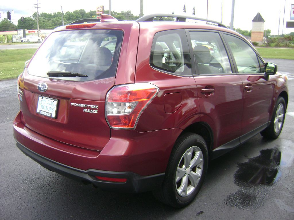 2016 Subaru Forester Image 7