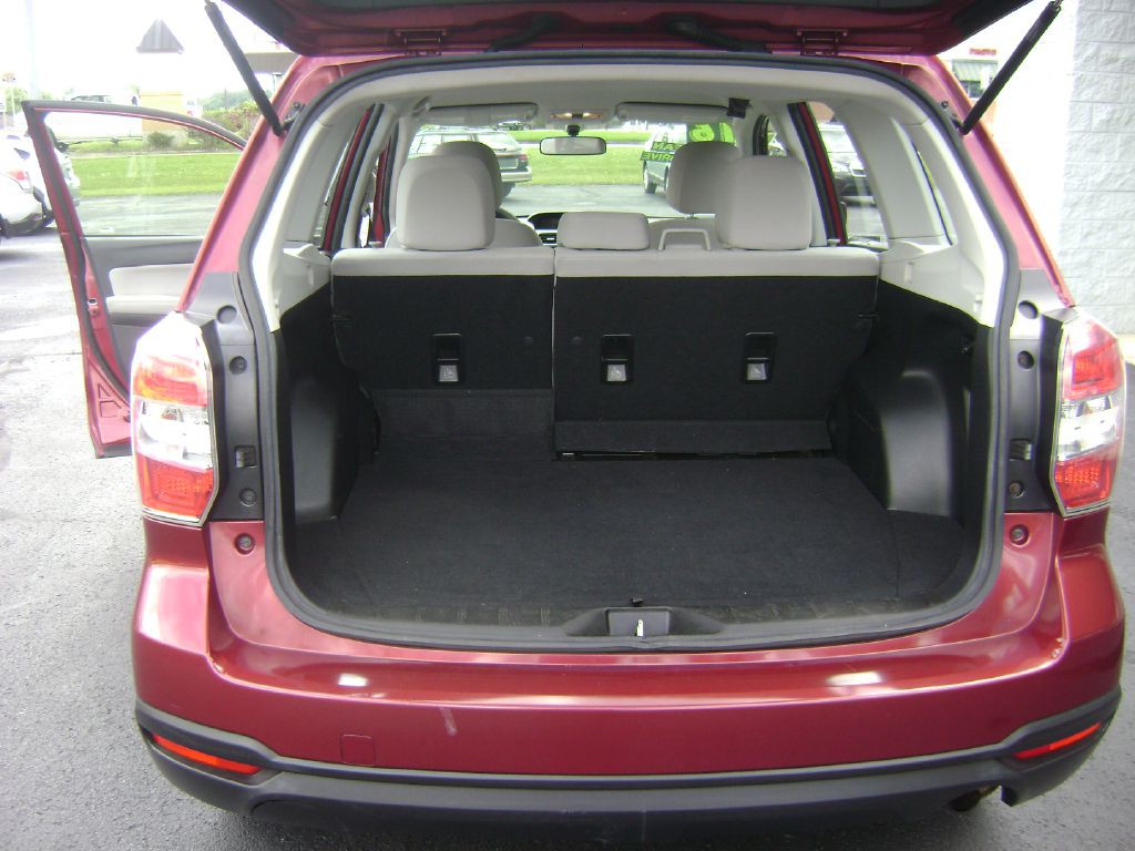 2016 Subaru Forester Image 13