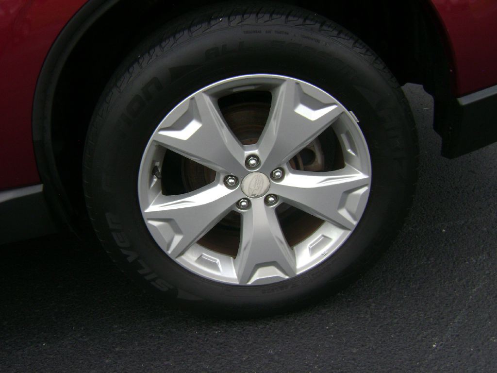 2016 Subaru Forester Image 16
