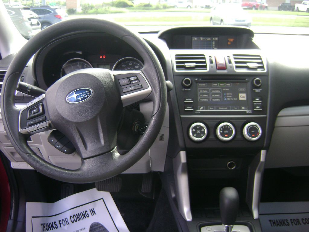 2016 Subaru Forester Image 13
